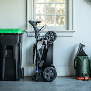 60V Max* 21 in. Super Recycler® w/Personal Pace® & SmartStow® Lawn Mower with 7.5Ah Battery - Model 21568 - Image 6